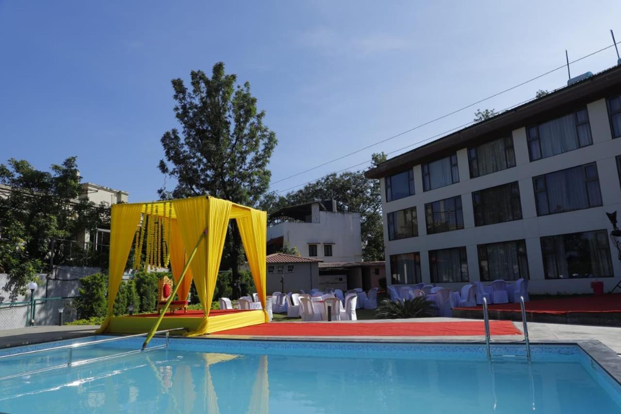 Royal Orbit Hotel Panchgani Ngoại thất bức ảnh