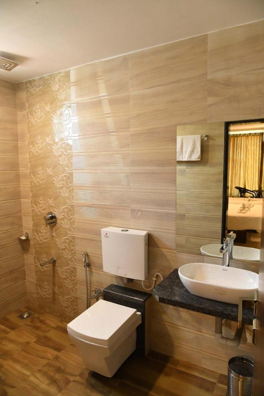Royal Orbit Hotel Panchgani Ngoại thất bức ảnh